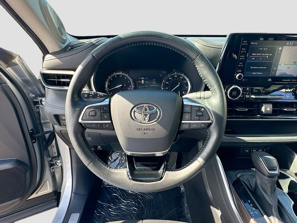 Used 2020 Toyota Highlander Limited image 8