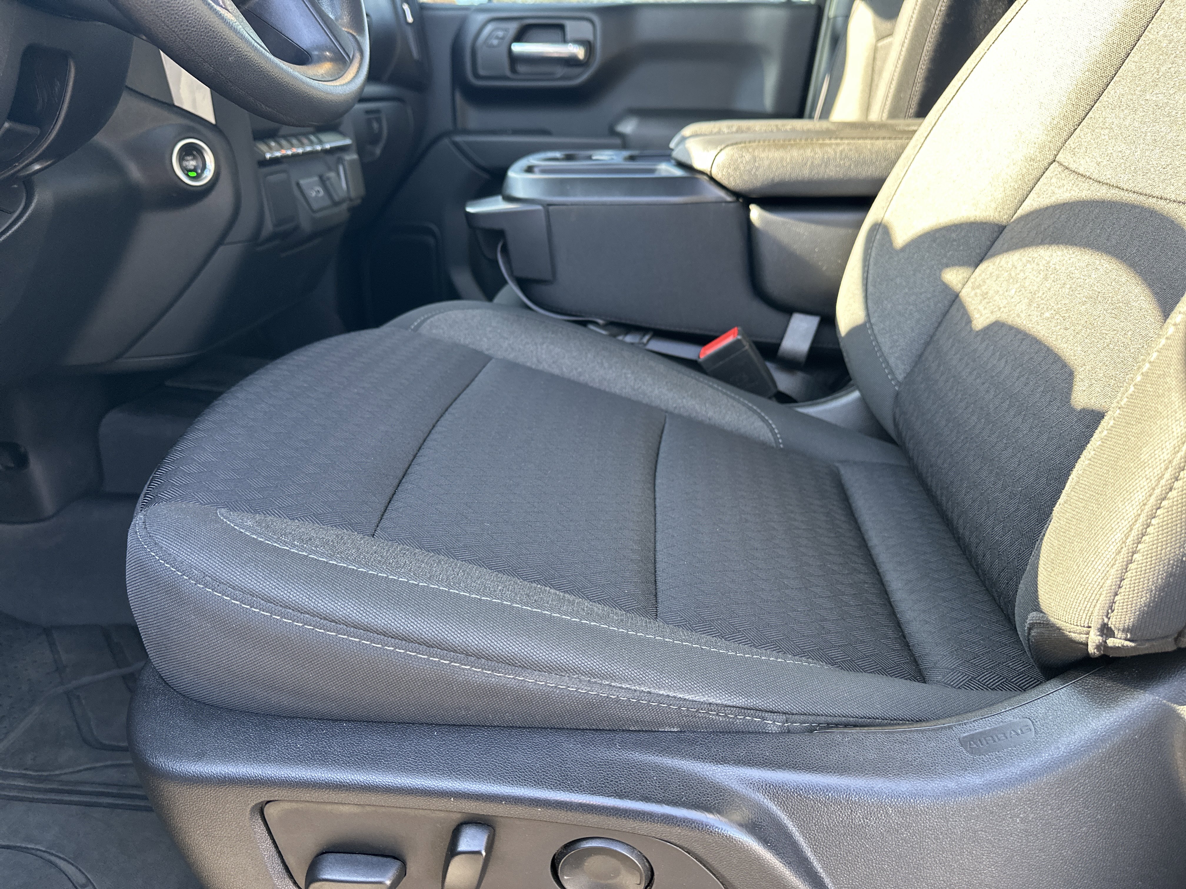 Used 2022 Chevrolet Silverado 1500 Custom image 10