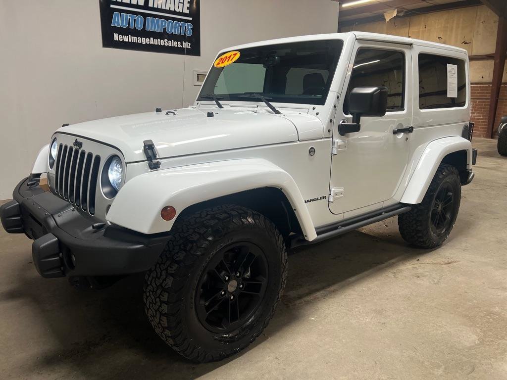 Used 2017 Jeep Wrangler Sahara image 8
