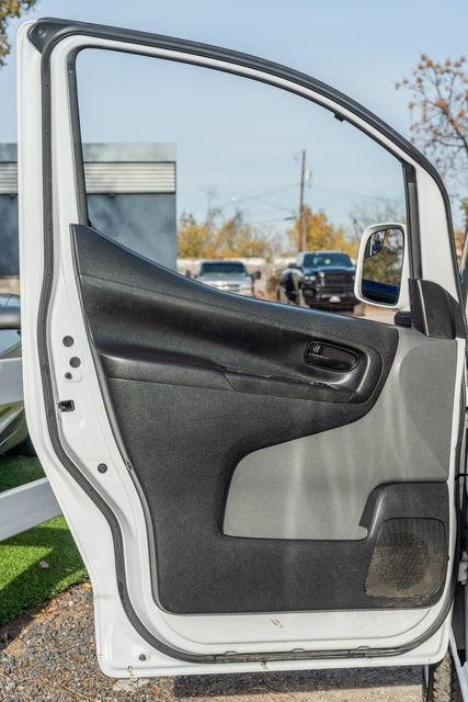 Used 2021 Nissan NV200 SV w/ Sliding Door Glass Package image 17