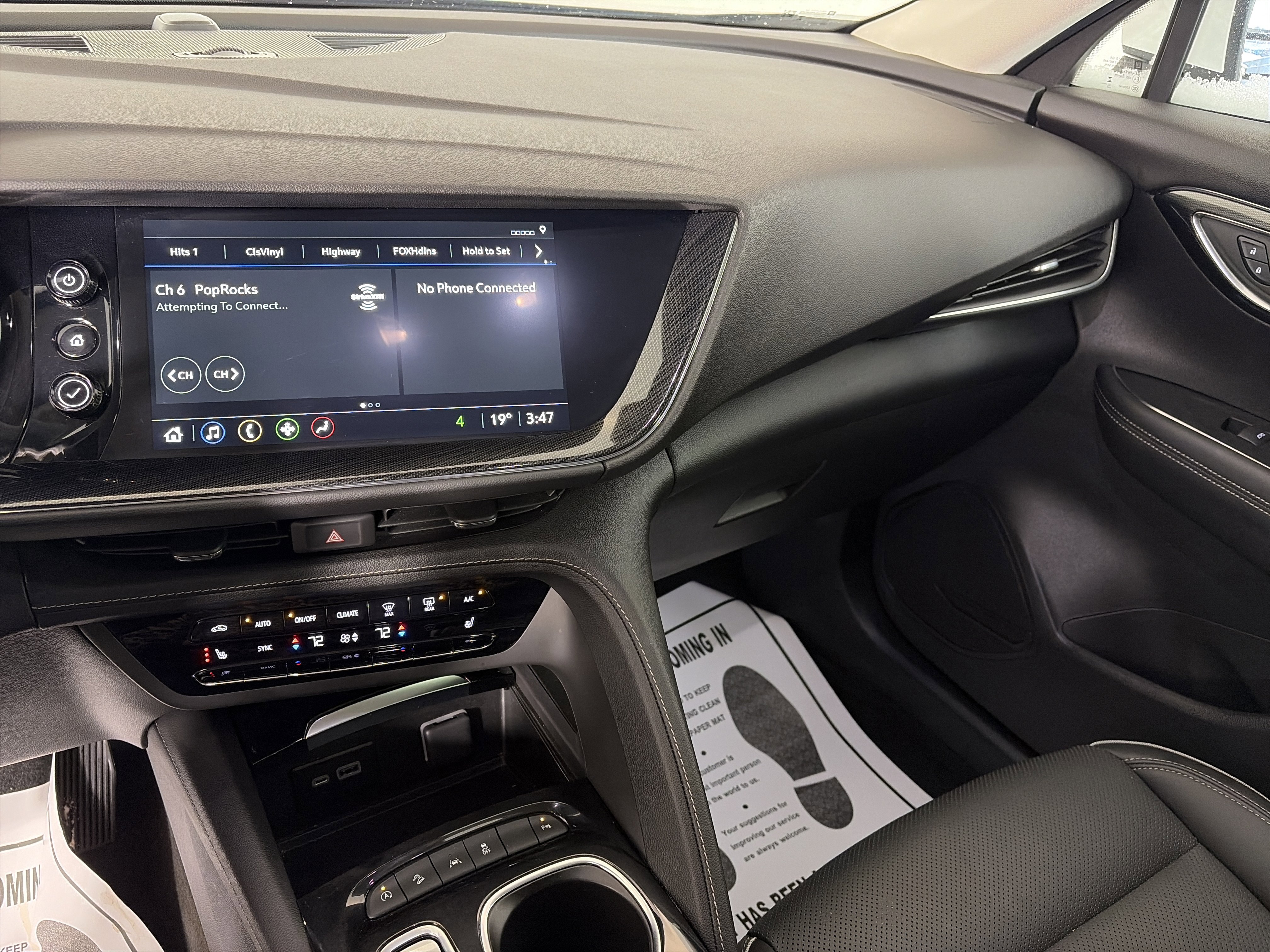 Used 2023 Buick Envision Essence image 4