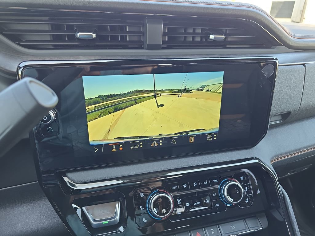 New 2026 GMC Sierra 2500 AT4 w/ AT4 Premium Plus Package AWD/4WD image 24