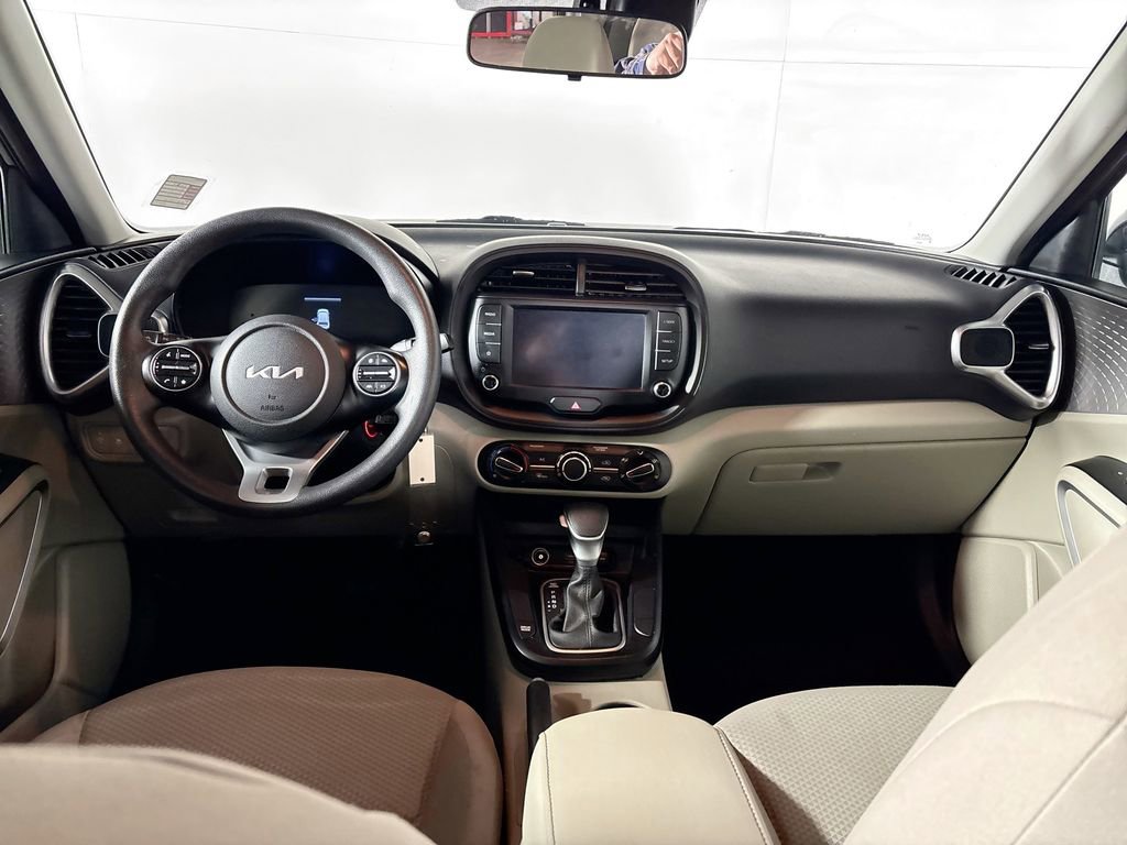 Certified 2023 Kia Soul LX image 12