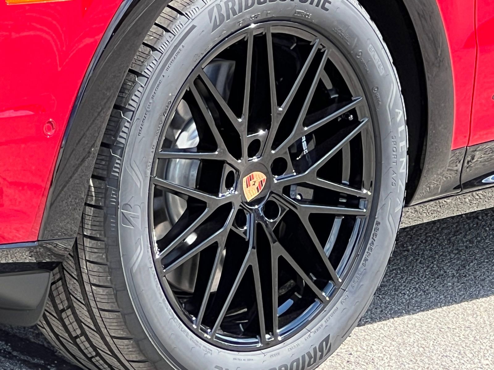 New 2026 Porsche Cayenne GTS image 13