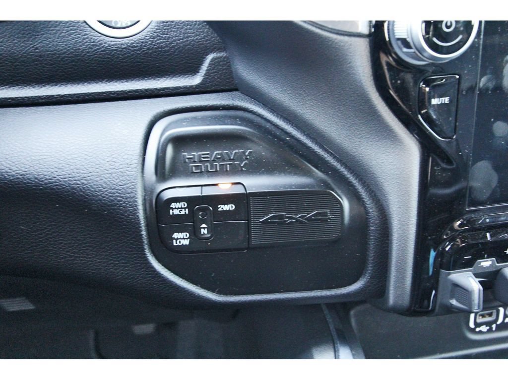 Used 2022 RAM 2500 Laramie AWD/4WD image 24