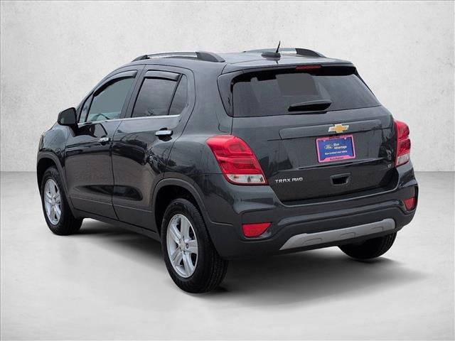 Used 2020 Chevrolet Trax LT w/ Sun & Sound Package image 8