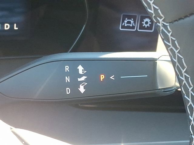 New 2026 Chevrolet Traverse LT w/ Driver Confidence Package image 11