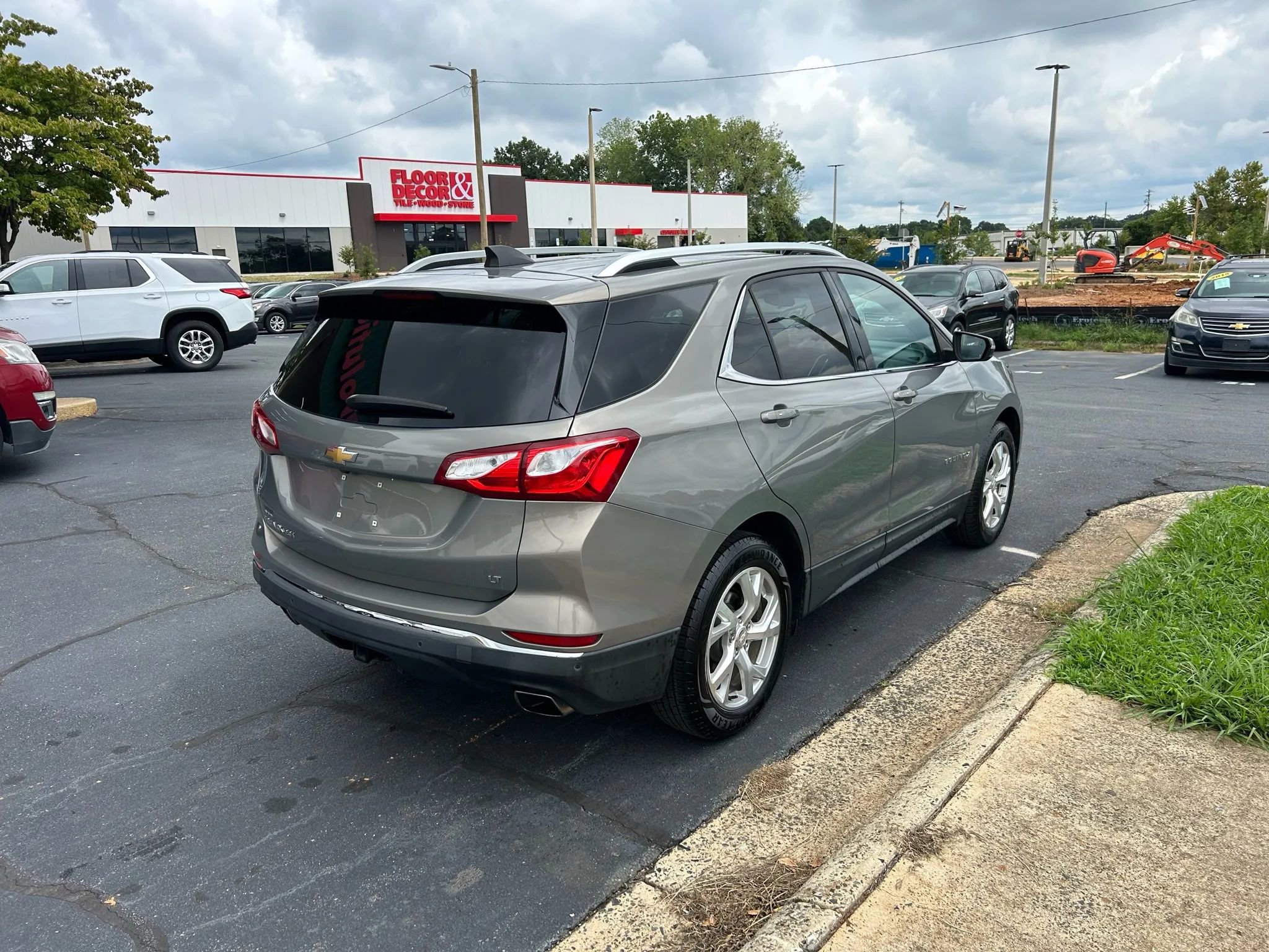 Used 2018 Chevrolet Equinox LT image 7