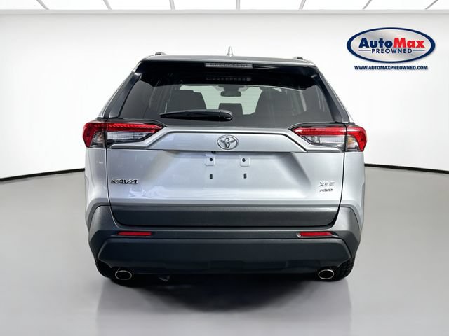 Used 2025 Toyota RAV4 XLE AWD/4WD image 7