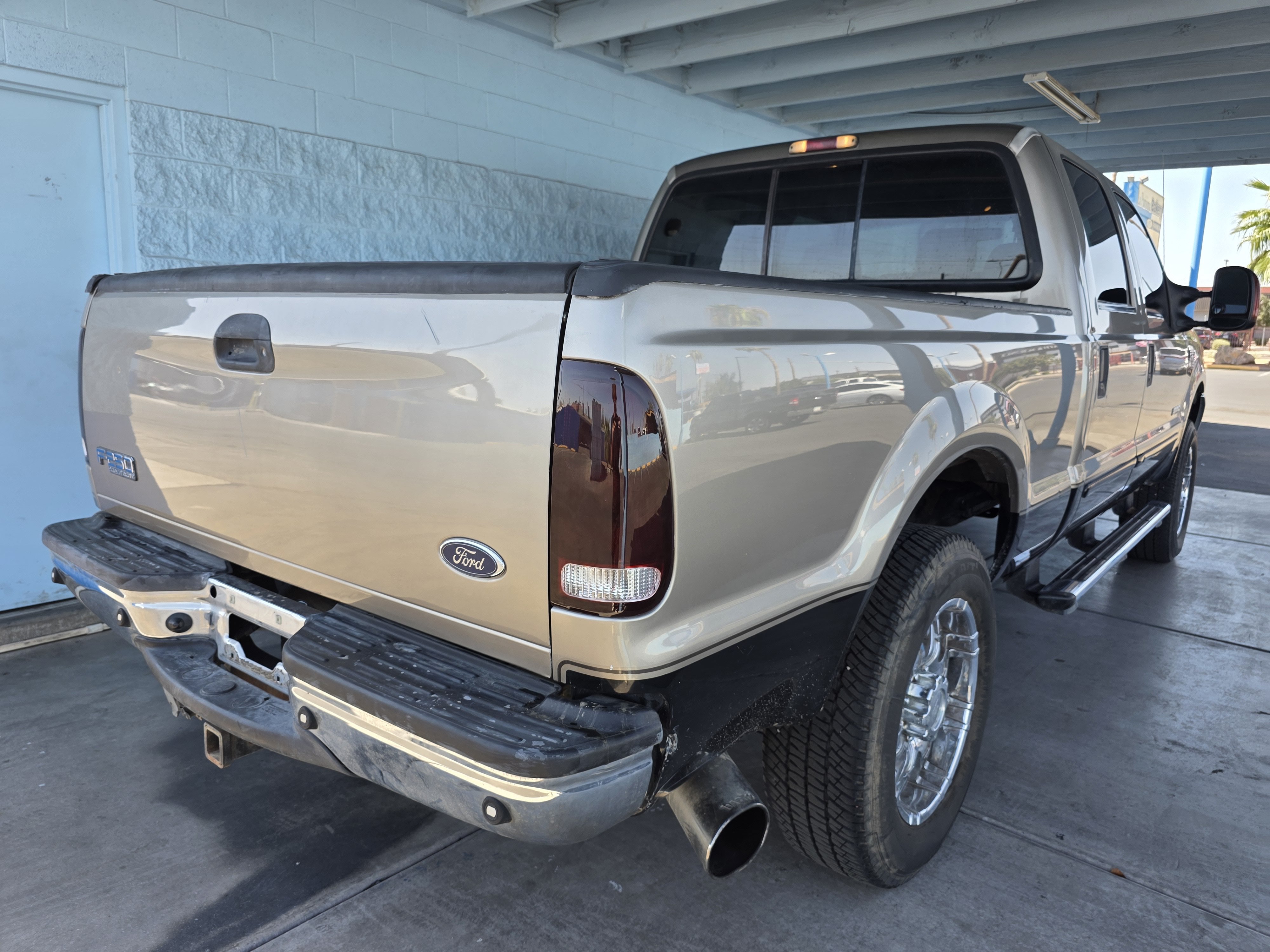 Used 2004 Ford F250 XL AWD/4WD image 3