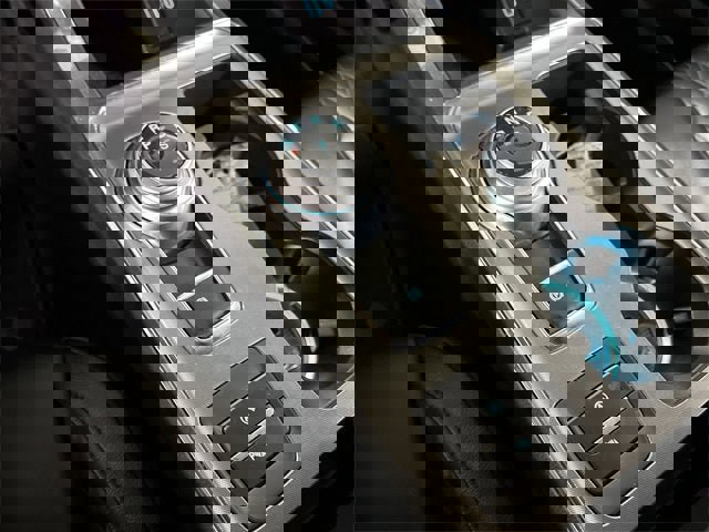 Used 2024 Ford Edge Titanium image 15