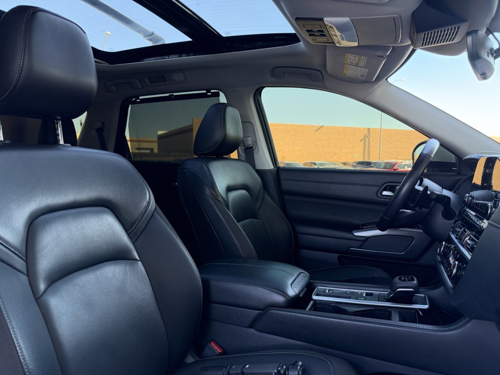 Used 2024 Nissan Pathfinder SL w/ SL Premium Package image 40