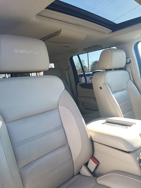 Used 2018 GMC Yukon XL Denali image 21