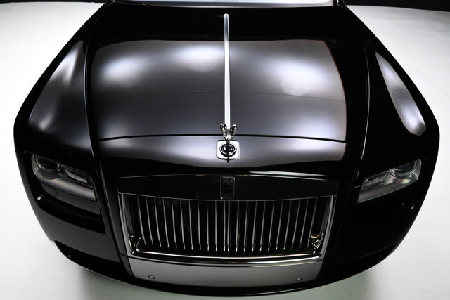 Used 2012 Rolls-Royce Ghost RWD image 36