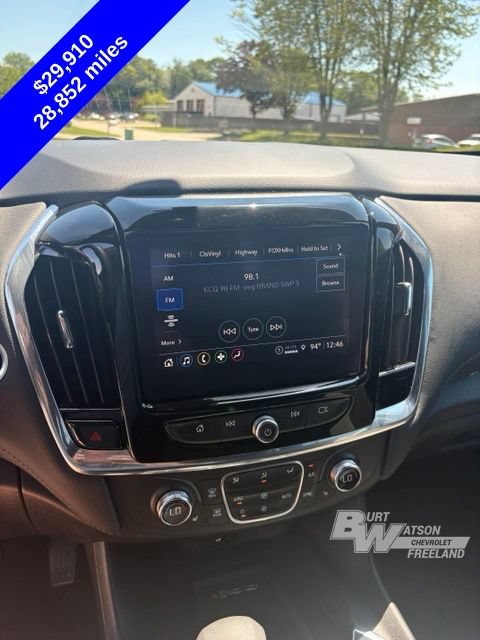 Used 2023 Chevrolet Traverse LT FWD image 21