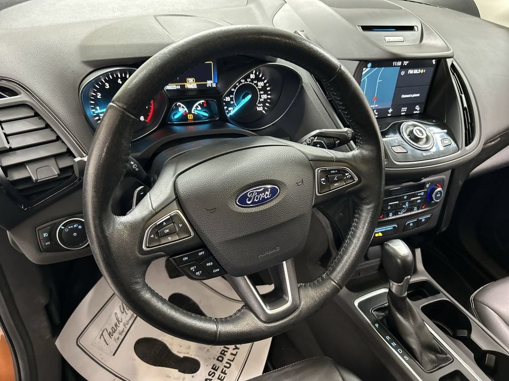 Used 2017 Ford Escape Titanium AWD/4WD image 4