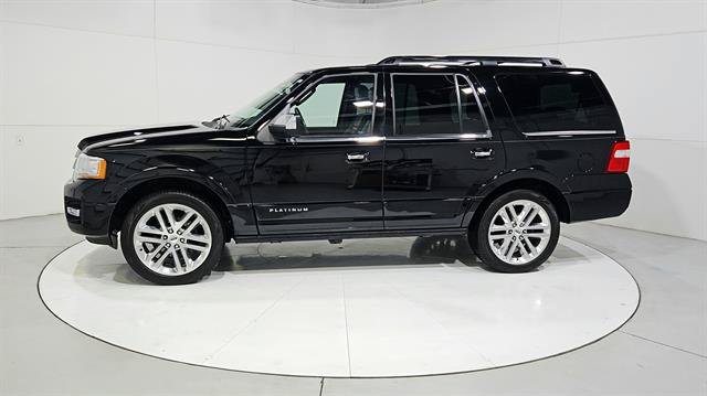 Used 2017 Ford Expedition Platinum RWD image 5
