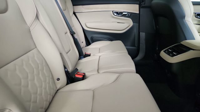 New 2026 Volvo XC90 B6 Plus w/ Protection Package Premier AWD/4WD image 35