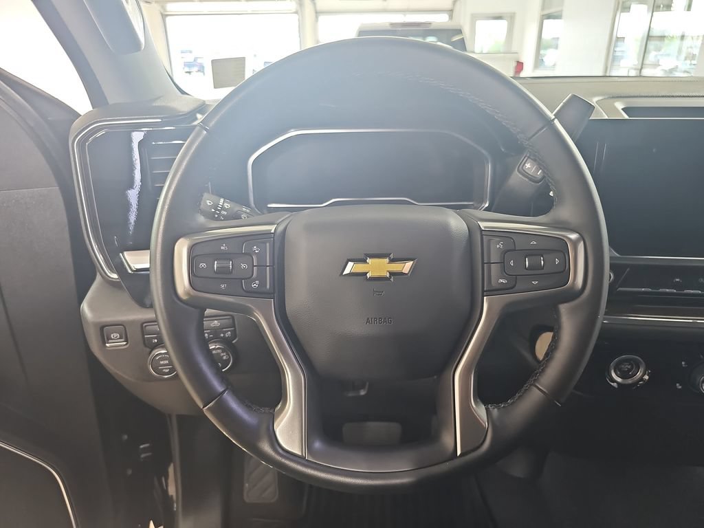 Certified 2024 Chevrolet Silverado 1500 LT AWD/4WD image 22