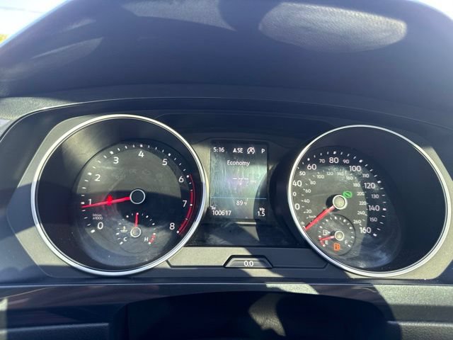 Used 2018 Volkswagen Tiguan SEL AWD/4WD image 5