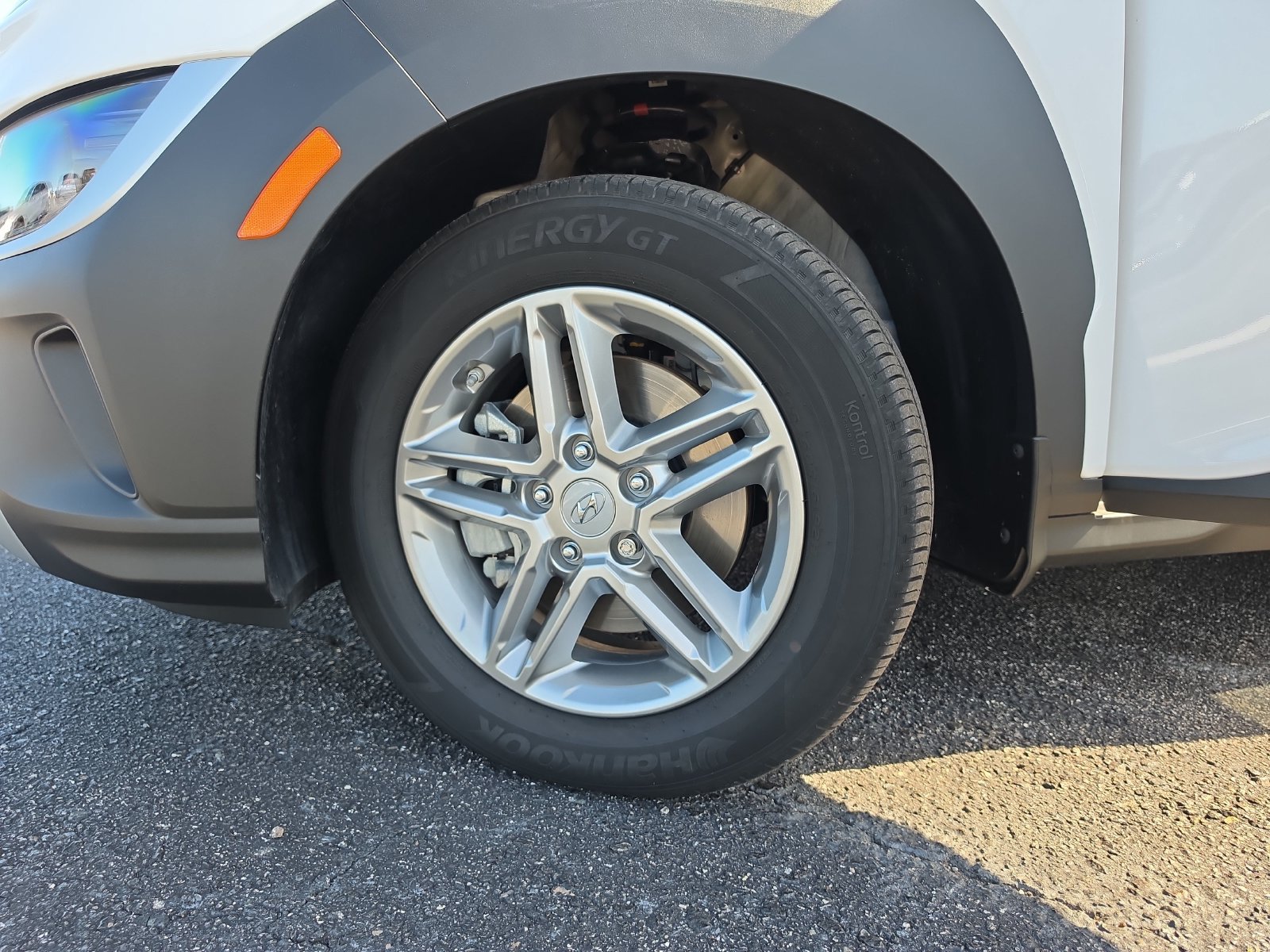 Used 2023 Hyundai Kona SE AWD/4WD image 26