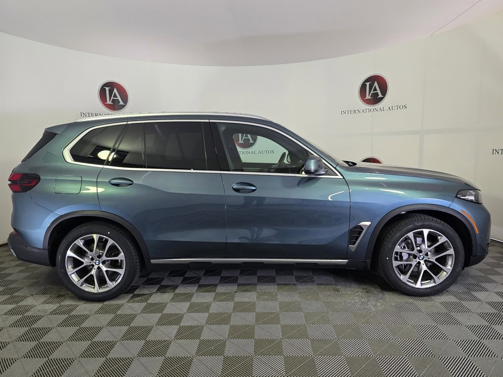 Used 2024 BMW X5 xDrive40i image 3