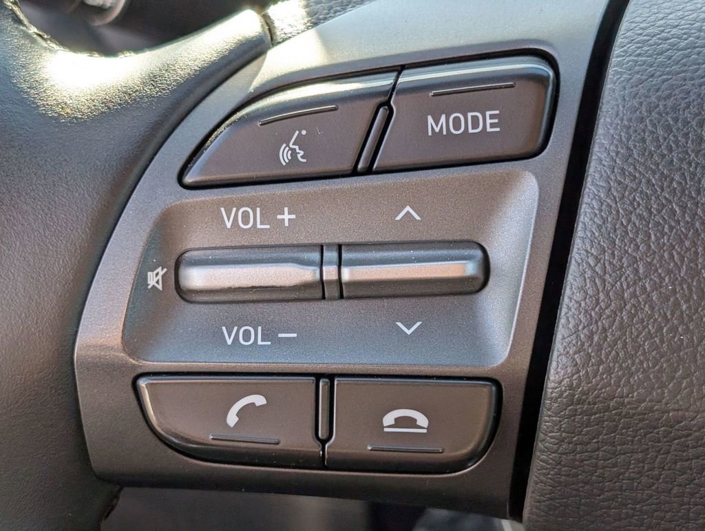 Used 2019 Hyundai Kona SEL image 26