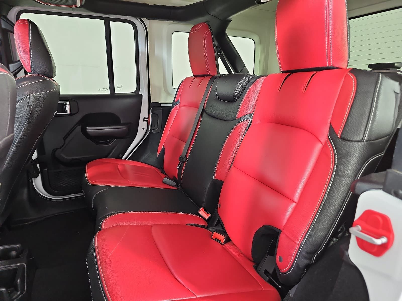Used 2019 Jeep Wrangler Unlimited Sport S AWD/4WD image 13