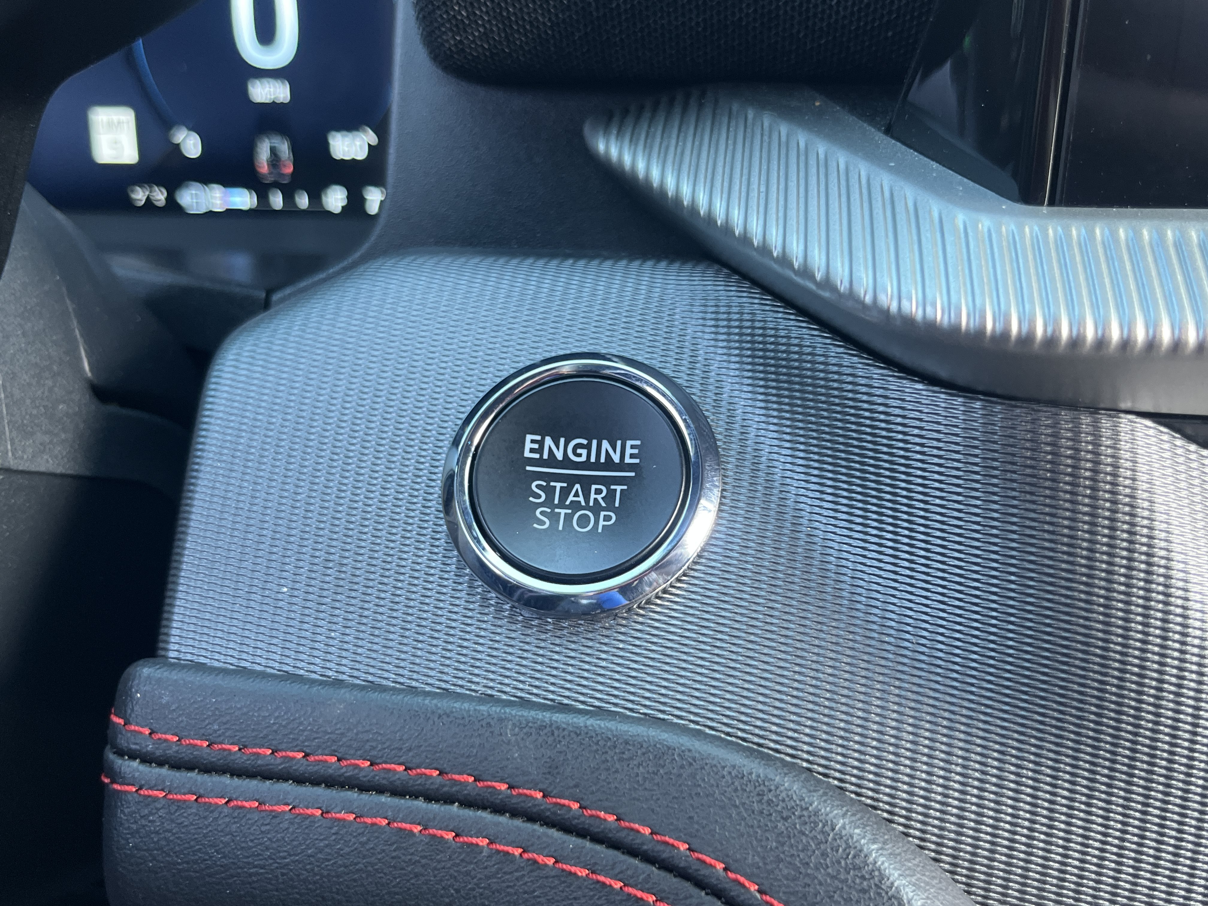 Used 2025 Ford Explorer ST AWD/4WD image 24
