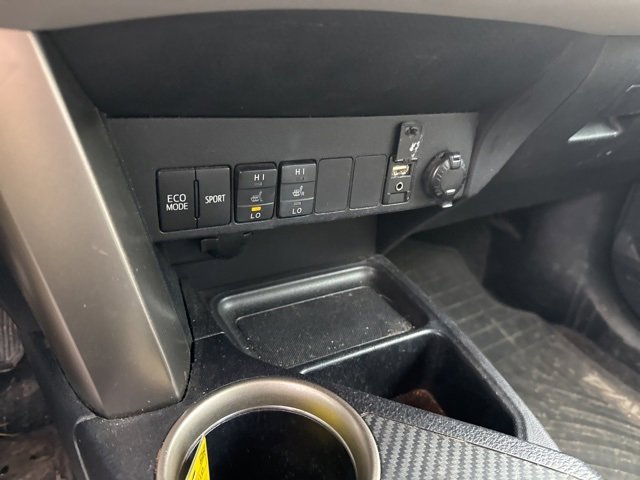 Used 2013 Toyota RAV4 Limited image 14