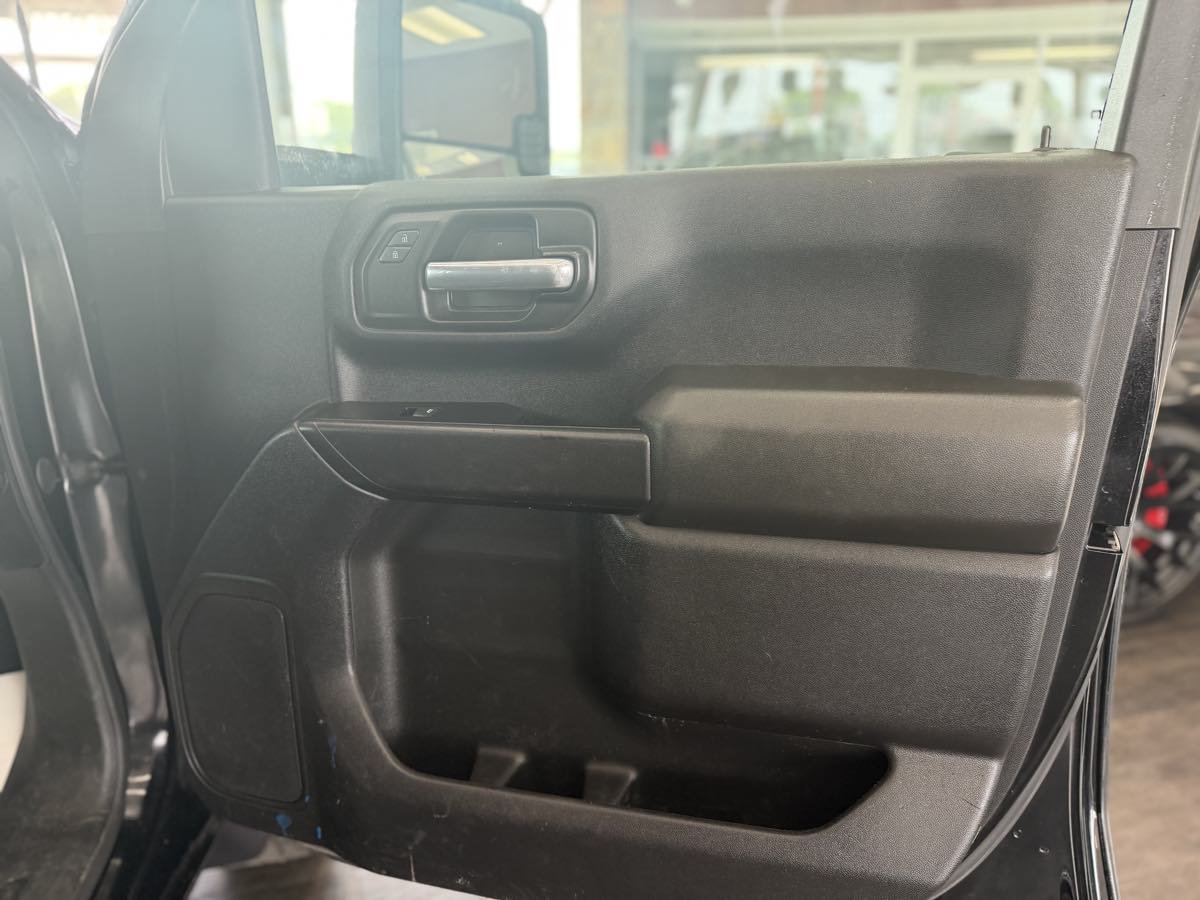 Used 2024 Chevrolet Silverado 2500 Custom w/ Custom Convenience Package AWD/4WD image 47
