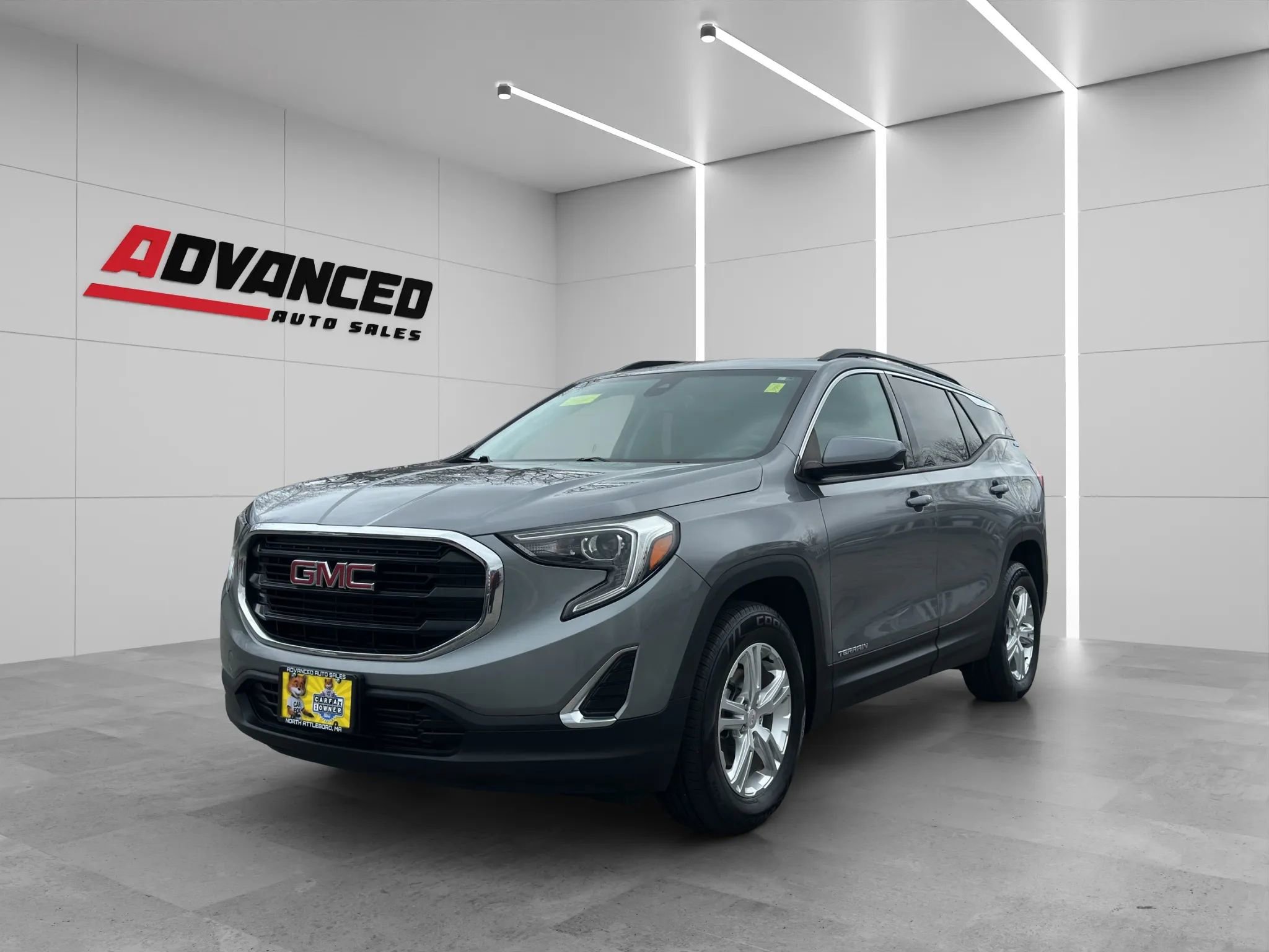 Used 2020 GMC Terrain SLE w/ Driver Convenience Package AWD/4WD image 3