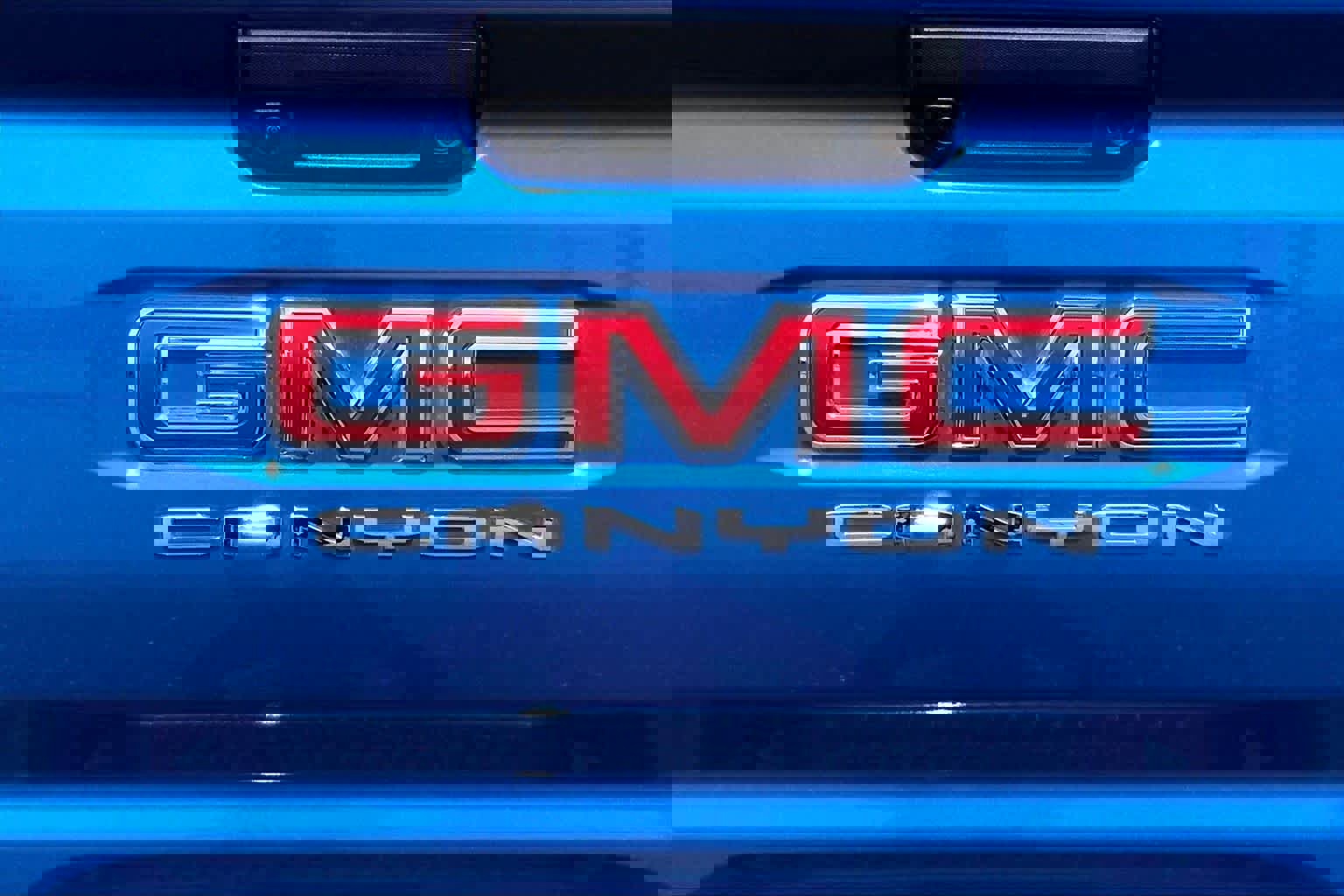 Used 2024 GMC Canyon AT4 w/ Technology Package image 31