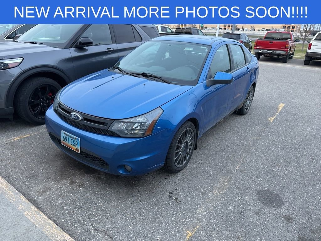 Used 2010 Ford Focus SES FWD image 3
