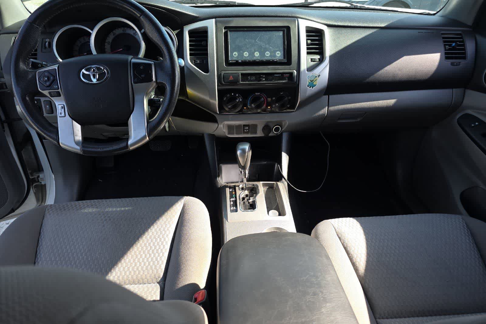Used 2014 Toyota Tacoma PreRunner w/ SR5 Package RWD image 4