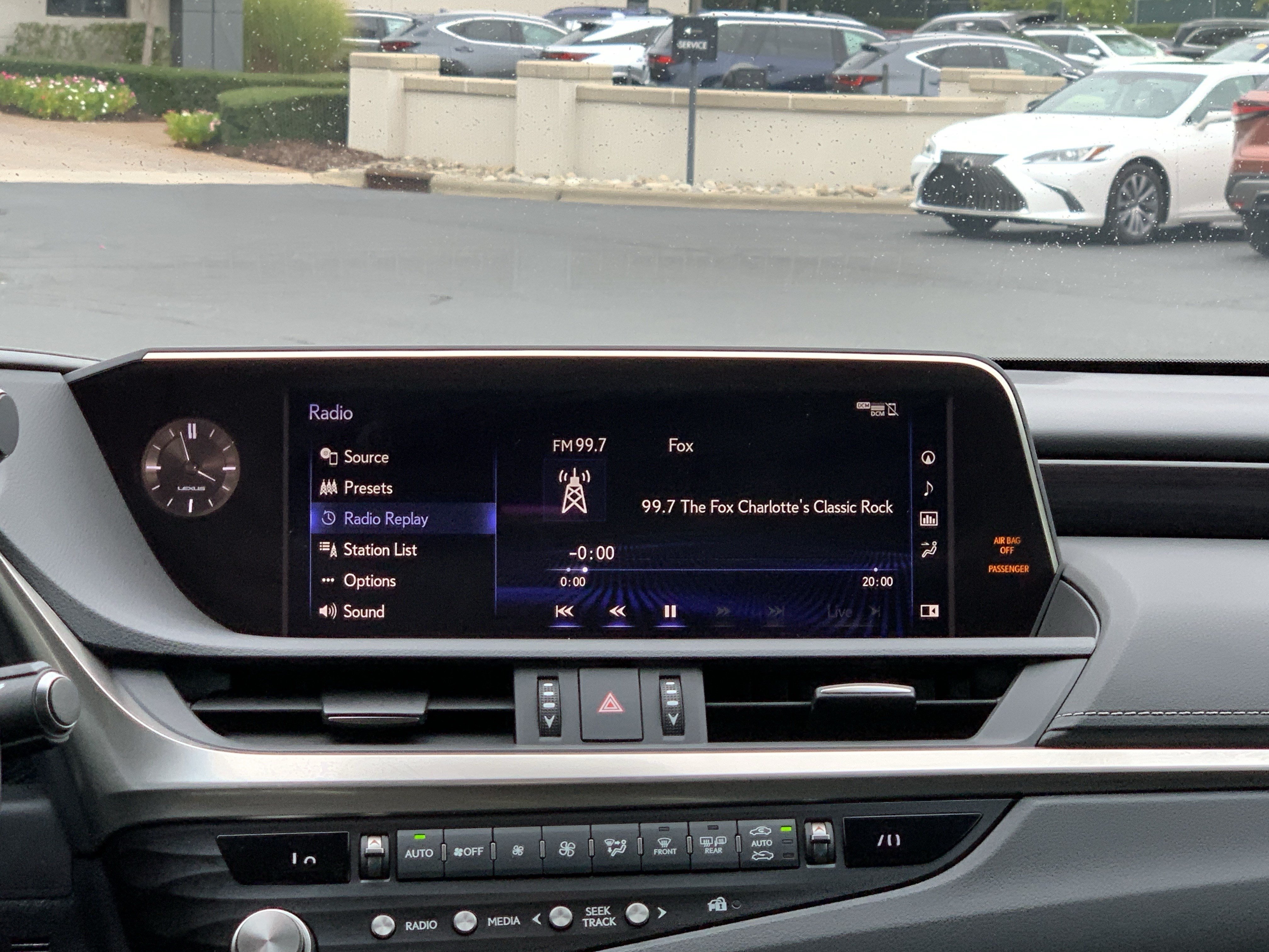 Certified 2021 Lexus ES 350 w/ Premium Package FWD image 29