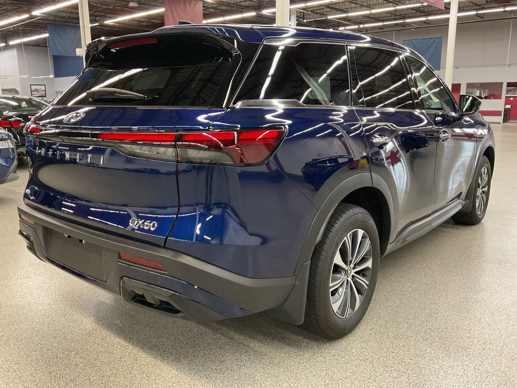 Used 2025 INFINITI QX60 Pure image 5