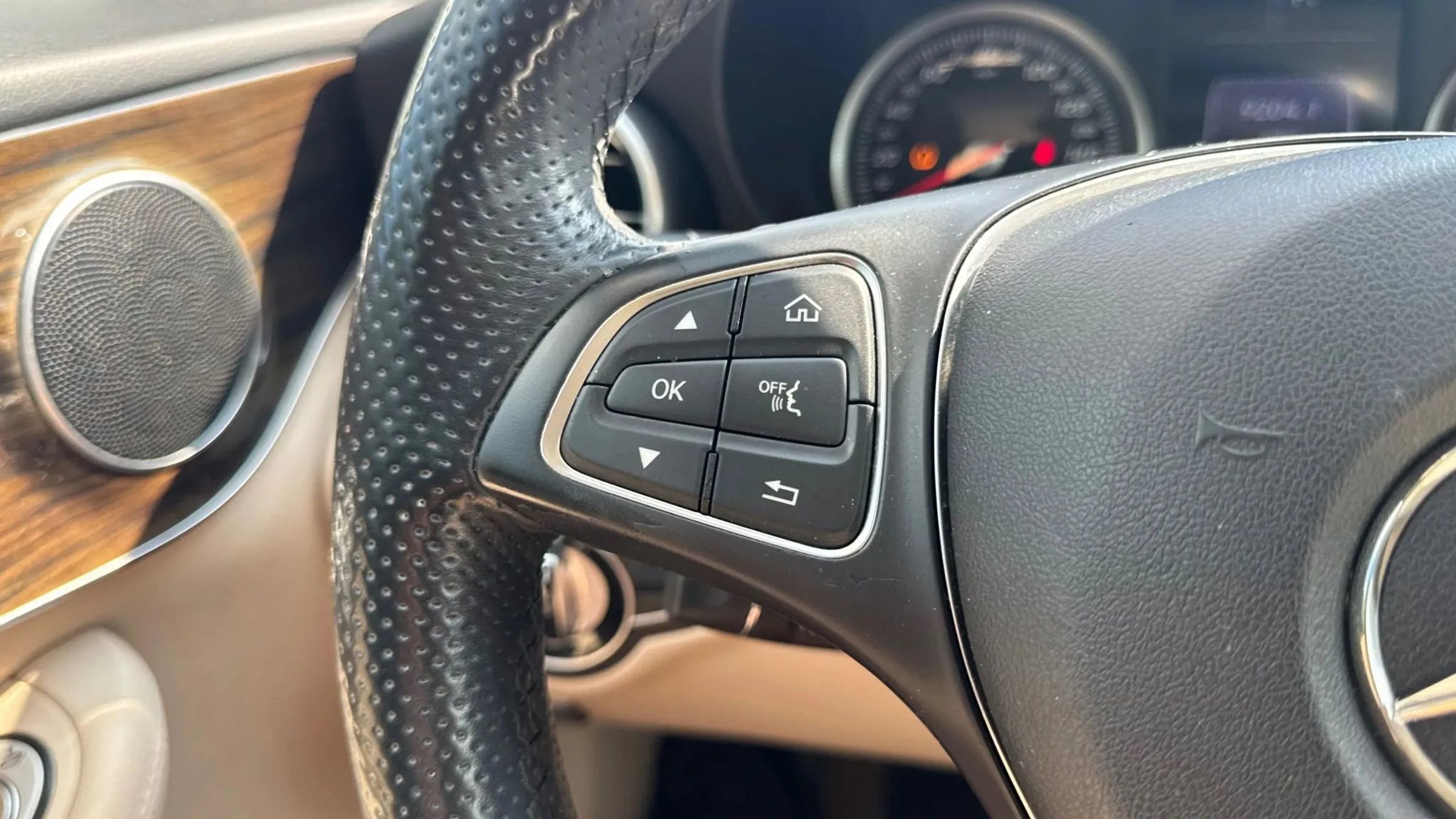 Used 2017 Mercedes-Benz C 300 4MATIC Coupe image 32