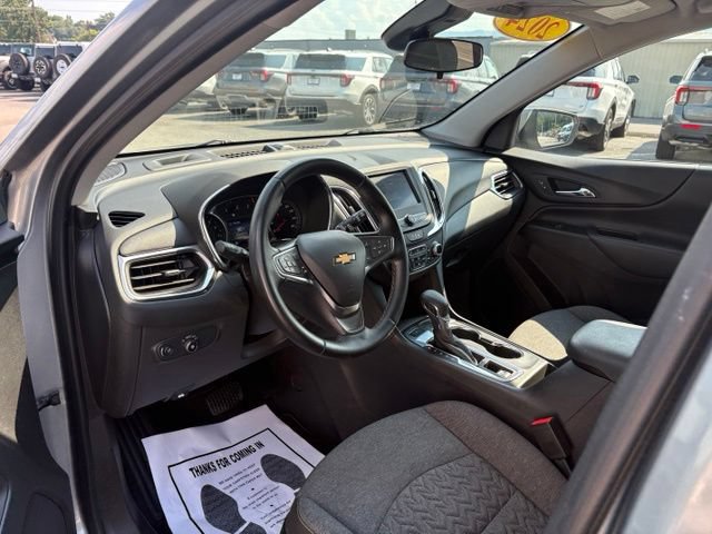 Used 2024 Chevrolet Equinox LT w/ Driver Convenience Package AWD/4WD image 3