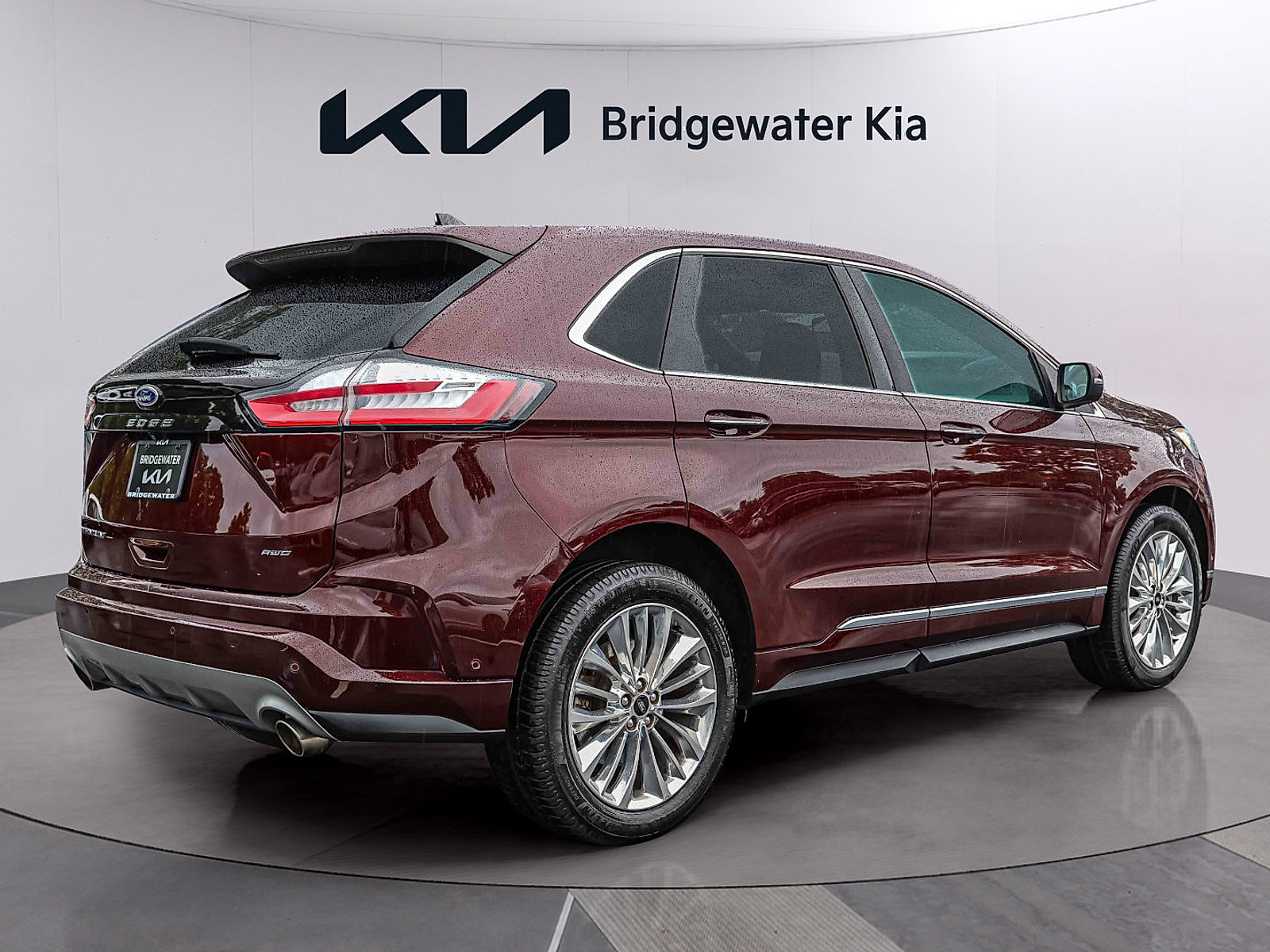 Used 2022 Ford Edge Titanium w/ Equipment Group 301A AWD/4WD image 6
