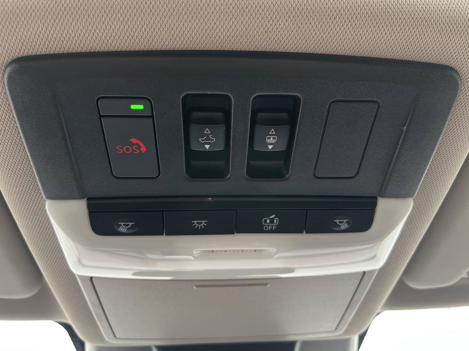 Used 2023 Nissan Rogue SV w/ SV Premium Package image 20