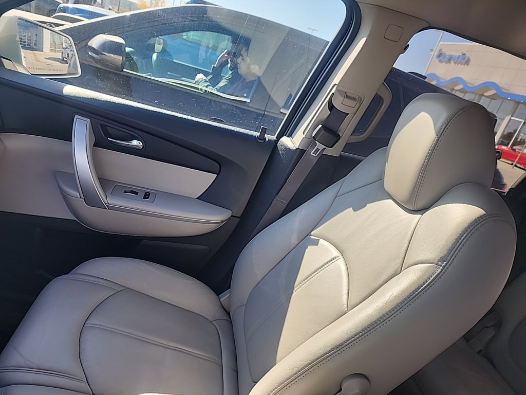 Used 2011 GMC Acadia SLT AWD/4WD image 17