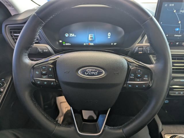 Used 2023 Ford Escape Active w/ Tech Pack #2 AWD/4WD image 16