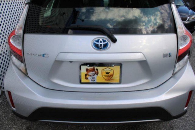 Used 2018 Toyota Prius C One image 10