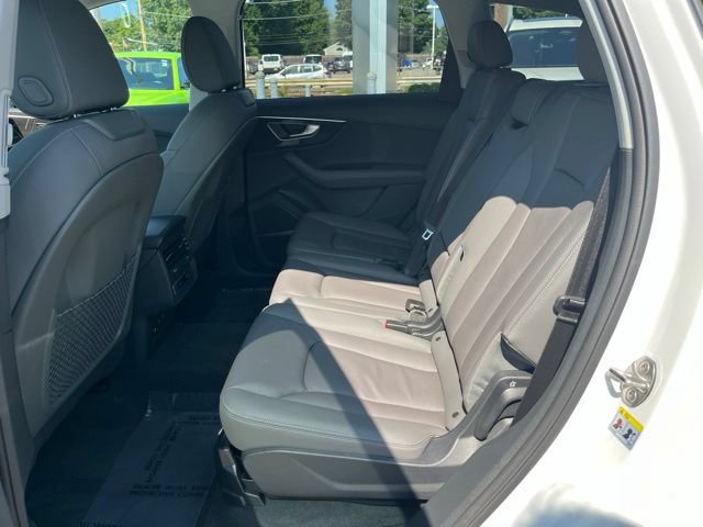 Used 2025 Audi Q7 3.0T Premium Plus AWD/4WD image 12