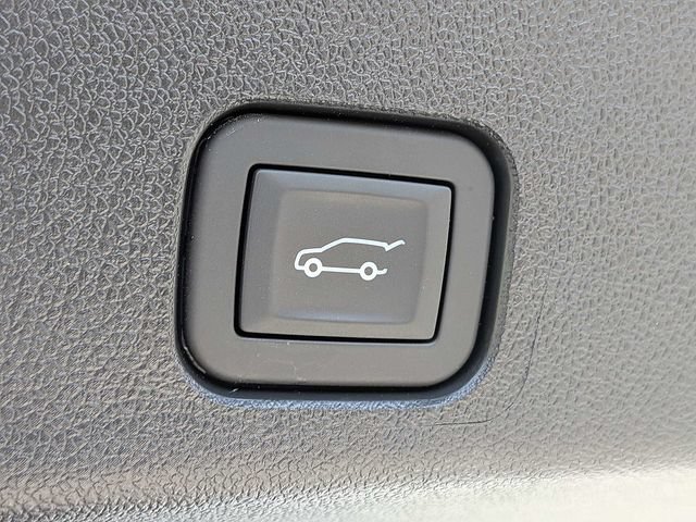 Used 2026 Buick Enclave Sport Touring FWD image 17