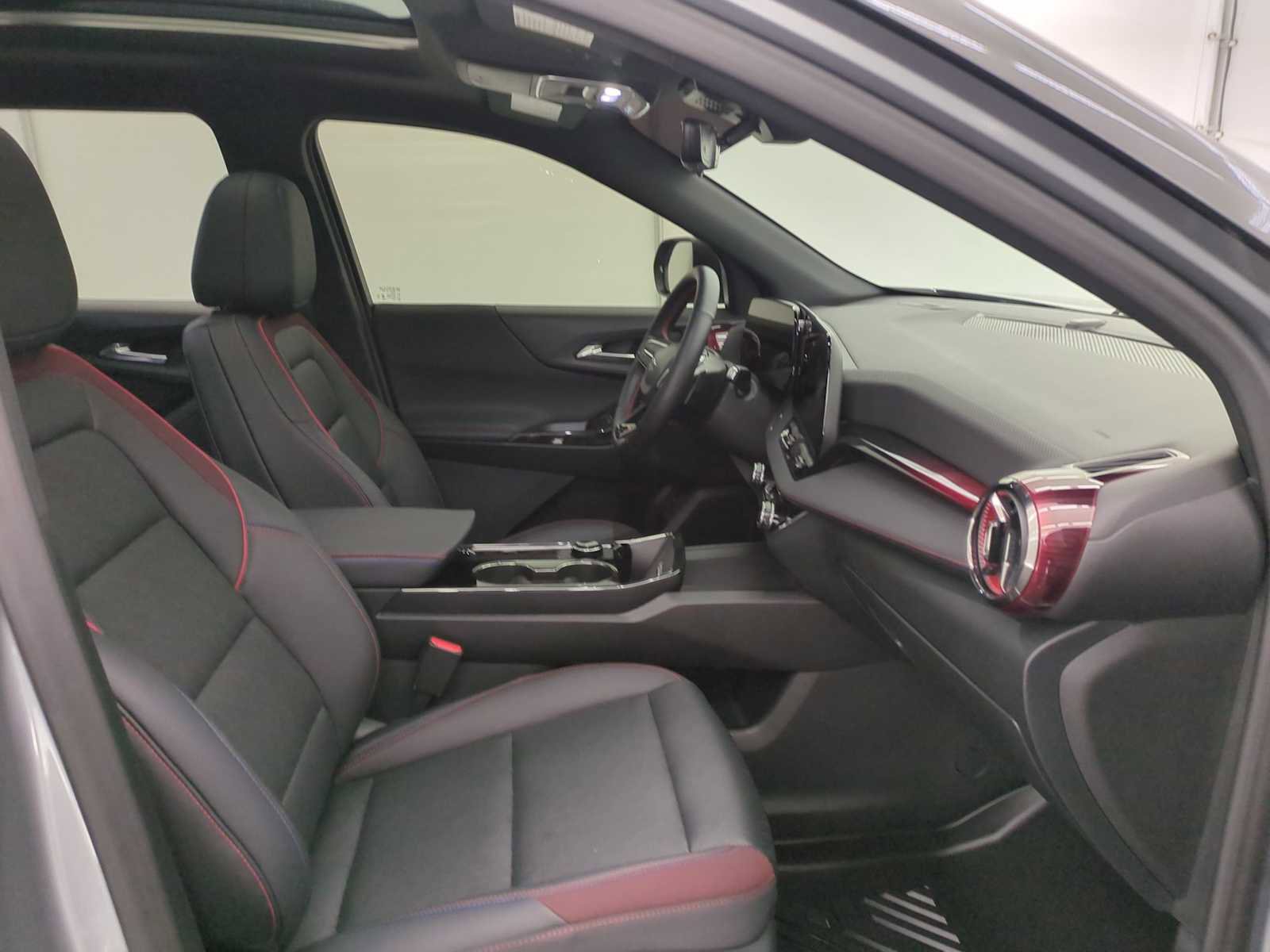 Used 2025 Chevrolet Equinox RS w/ Safety and Technology Package image 20