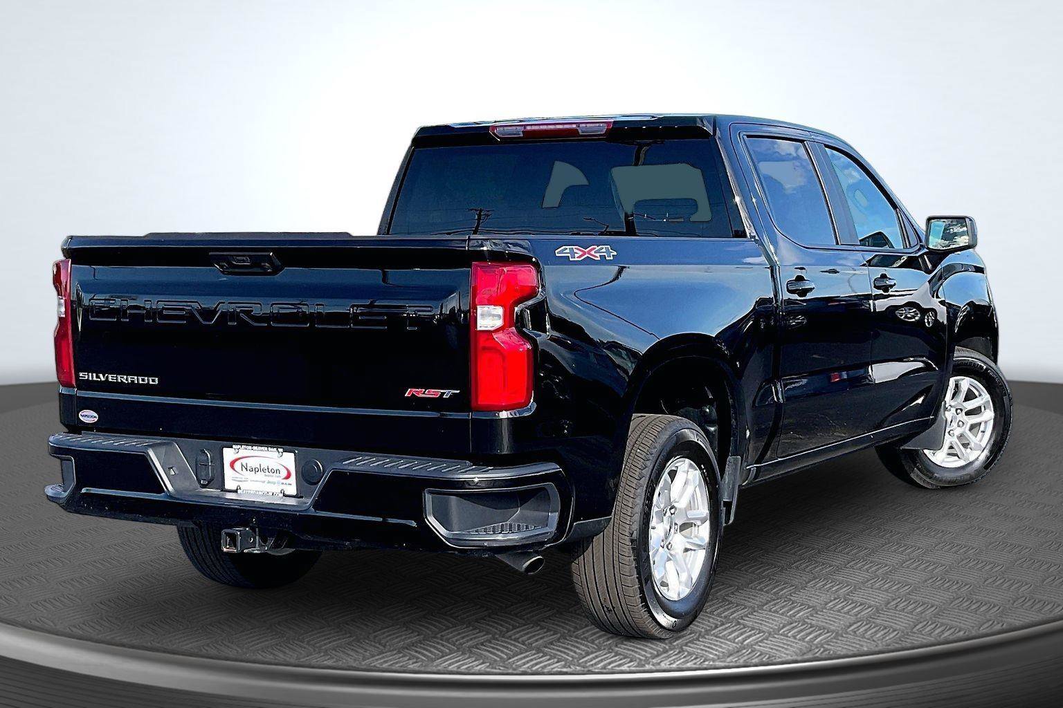 Used 2026 Chevrolet Silverado 1500 RST AWD/4WD image 2