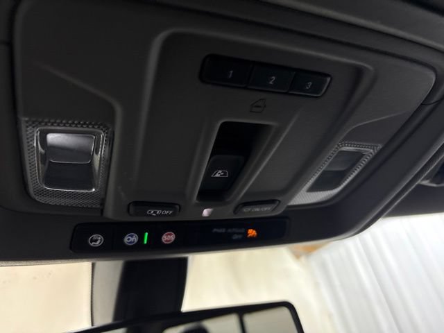 Used 2019 Chevrolet Silverado 1500 LT Trail Boss AWD/4WD image 32