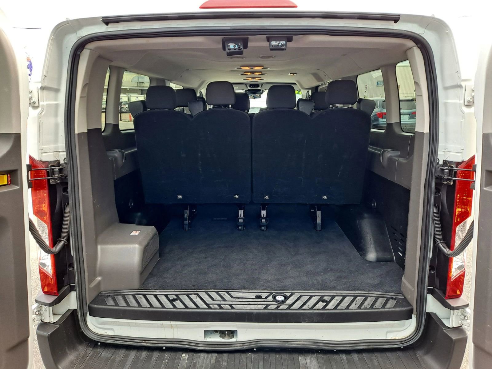 Used 2020 Ford Transit 350 XLT RWD image 10